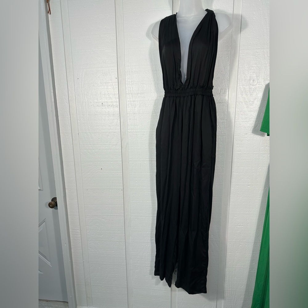 DIARRABLU Women’s Black Sleeveless Halter Top Pantsuit Size Medium EUC